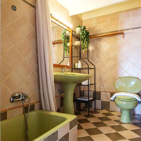 Дом отдыха Nikos & Efi Fabrica Megali Ammos (Mykonos)