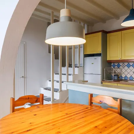 Nikos & Efi Fabrica Holiday home